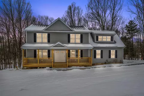 38 Shoddy Hollow Rd, Mount Hope, NY 10963