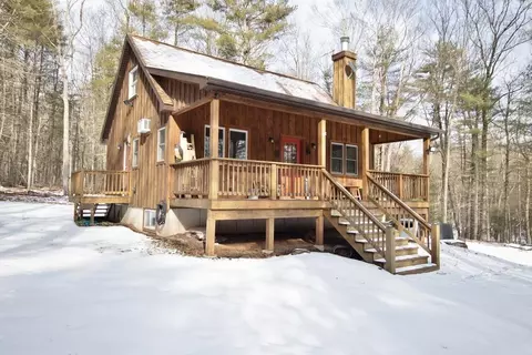 29 Summit Dr, Highland, NY 12719