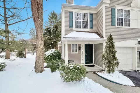 1206 Pondside Dr, Greenburgh, NY 10607