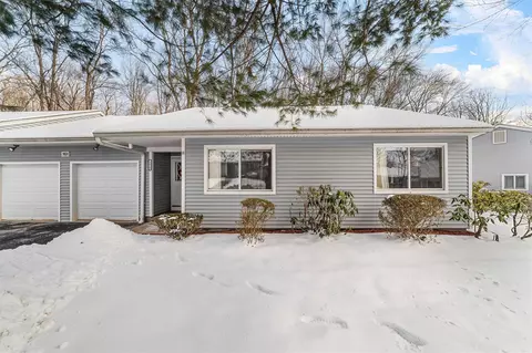 161 Carriage Ct #B, Yorktown, NY 10598