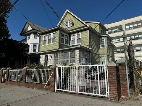 13417 89th Ave, New York, NY 11418