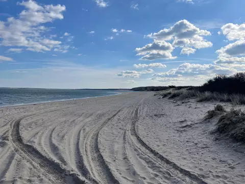 2 Leander Rd, Southampton, NY 11946 photo 1