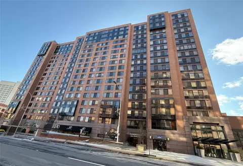 4 Martine Ave #104, White Plains, NY 10606