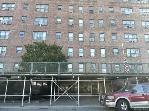 143-50 Hoover Ave #204, Jamaica, NY 11435