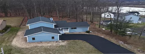 33 Highland View Pl, Middletown, NY 10940