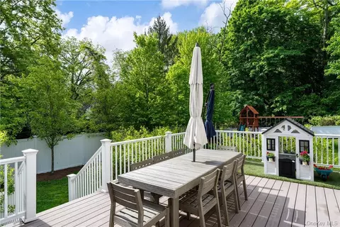 Exterior - 56 Intervale Pl, Rye, NY 10580 photo 4 of 5
