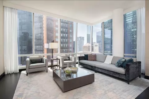 157 W 57th St #33E, New York, NY 10019