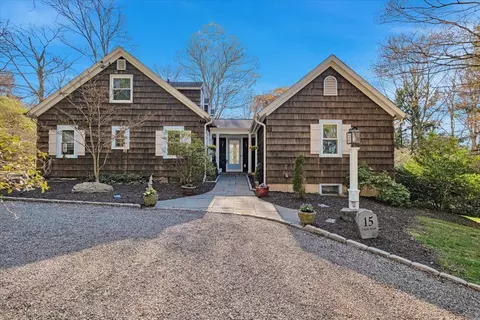 15 Crosby Rd, North Salem, NY 10560