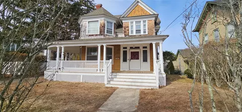 116 Lincoln St, Riverhead, NY 11901