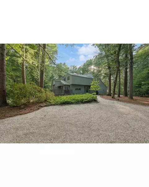 33 Oak Hill Ln, East Hampton, NY 11937