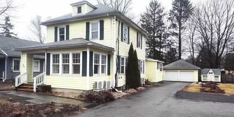43 S Parsonage St, Rhinebeck, NY 12572