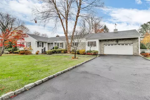 1 Haverford Ave, Scarsdale, NY 10583