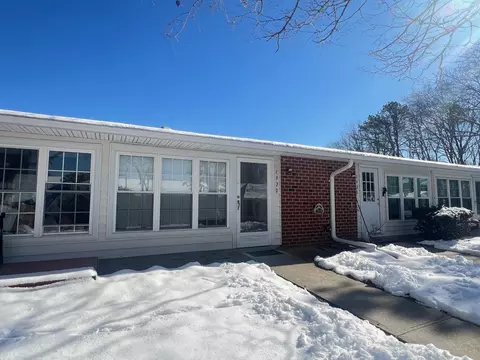 192 Ventry Ct # D, Ridge, NY 11961