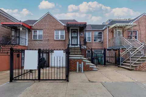 1981 Gleason Ave, New York, NY 10472