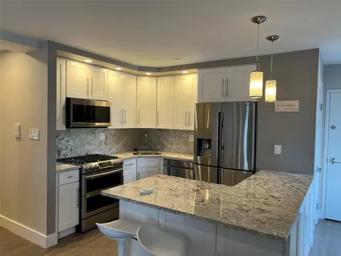 24 Pennyfield Ave #1C, New York, NY 10465