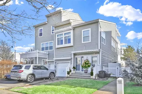 192 Beach 74th St, New York, NY 11692