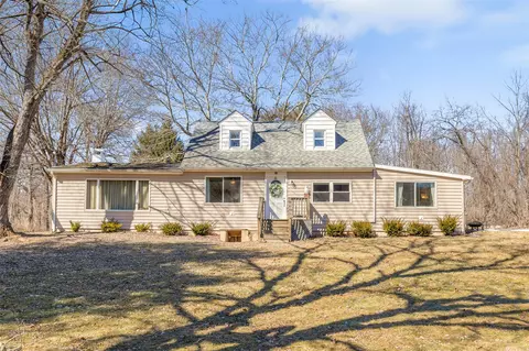 380 Pancake Hollow Rd, Lloyd, NY 12528