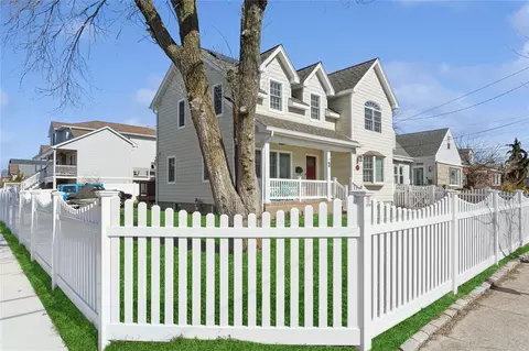 2094 Bay Blvd, Atlantic Beach, NY 11509