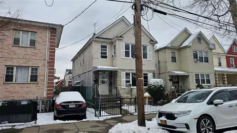 43-11 156th St, New York, NY 11355