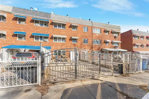 422 Screvin Ave, New York, NY 10473