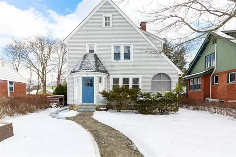 5 Wilbur Blvd, Poughkeepsie, NY 12603