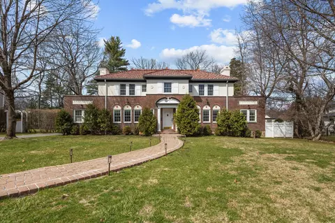 182 Lyncroft Rd, New Rochelle, NY 10804