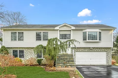 9 Adelphi Ave, Harrison, NY 10528