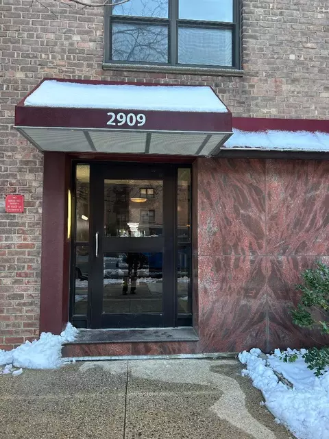 29-09 137 St #6-C, New York, NY 11354