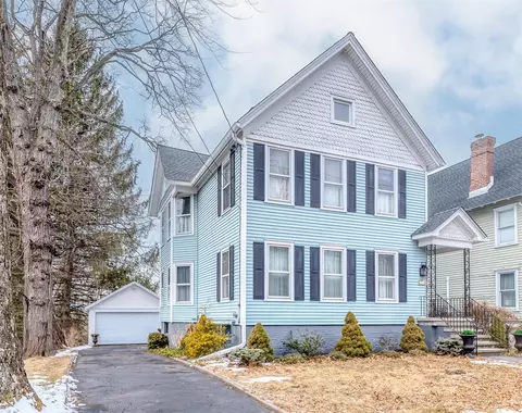87 W Chester St, Kingston, NY 12401