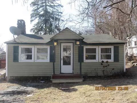 5 Schradin Hl, Greenwood Lake, NY 10925