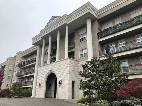260 Central #135, Hempstead, NY 11559