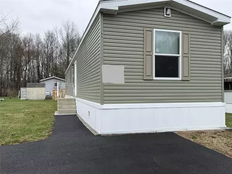 65 Peebles Ln, Mamakating, NY 12722