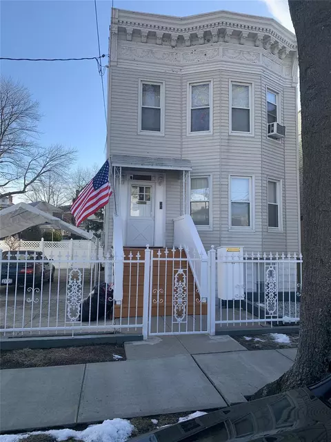2888 Wellman Ave, New York, NY 10461