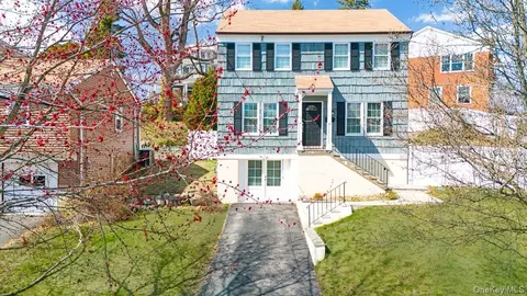 301 Livingston Ave, Mamaroneck, NY 10543