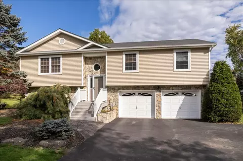 28 Heaton Rd, Monroe, NY 10950