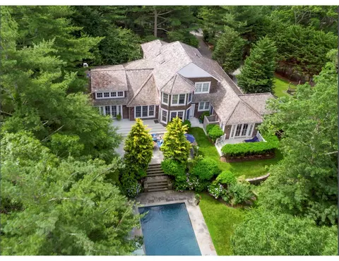 9 Owls Nest Ln, East Hampton, NY 11937