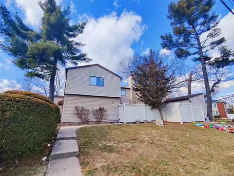 252 Willow Rd W #4A, Staten Island, NY 10314