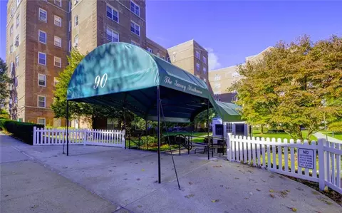 90 Bryant Ave #4A-C, White Plains, NY 10605