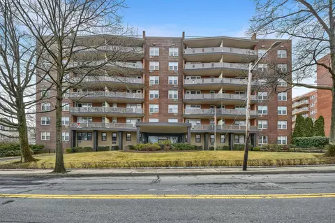 360 Westchester Ave #304, Port Chester, NY 10573