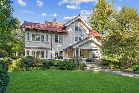 299 Pondfield Rd, Bronxville, NY 10708