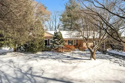 162 Schrade Rd, Briarcliff Manor, NY 10510