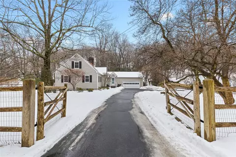 74 Seven Bridges Rd, New Castle, NY 10514