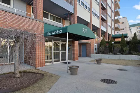 370 Westchester Ave #6C, Port Chester, NY 10573