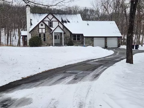 84 Nine Partners Rd, Clinton, NY 12580