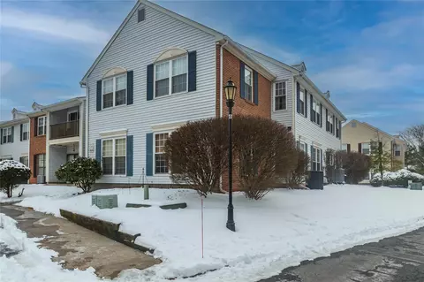 32 Moore Ln #16, Washingtonville, NY 10992