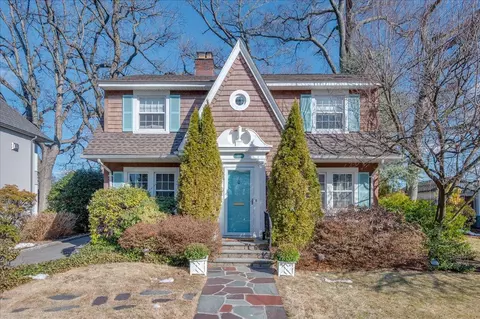 260 Ancon Ave, Pelham, NY 10803