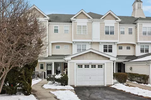 412 Highridge Ct, Peekskill, NY 10566