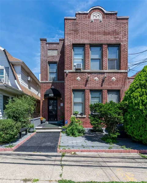 2318 Fish Ave, New York, NY 10469