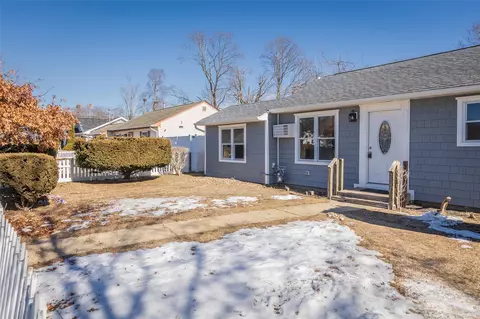 1415 Brooklyn Blvd, Bay Shore, NY 11706