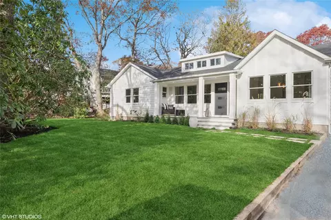 76 Eisenhower Dr, East Quogue, NY 11942